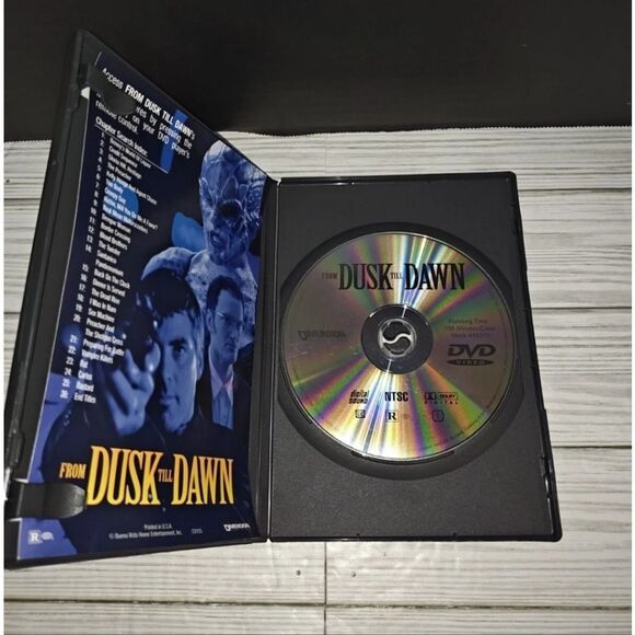 From Dusk Till Dawn (DVD 1998) Widescreen Horror Thriller Suspense Movie - Picture 5 of 6